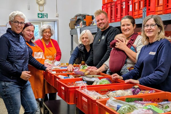 Grüner Besuch bei der Tafel Neukirchen-Vluyn